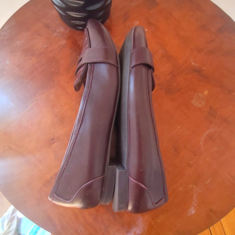 Vionic Savannah Dark Brown Pointed Toe Penny Loaf… - image 4